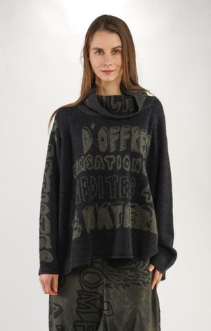 BLACK LABEL Boxy Turtleneck Pullover in Black Jacquard