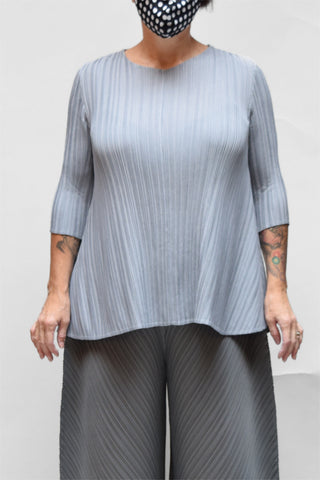 MOTION Pleated A-line top - grey